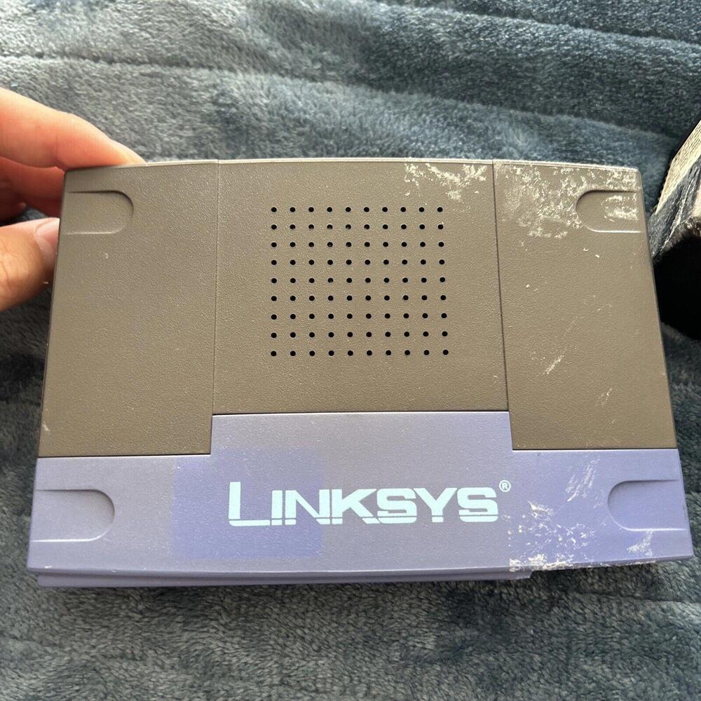 Linksys Router EZXS88W Tested And Working - Picture 3 of 5
